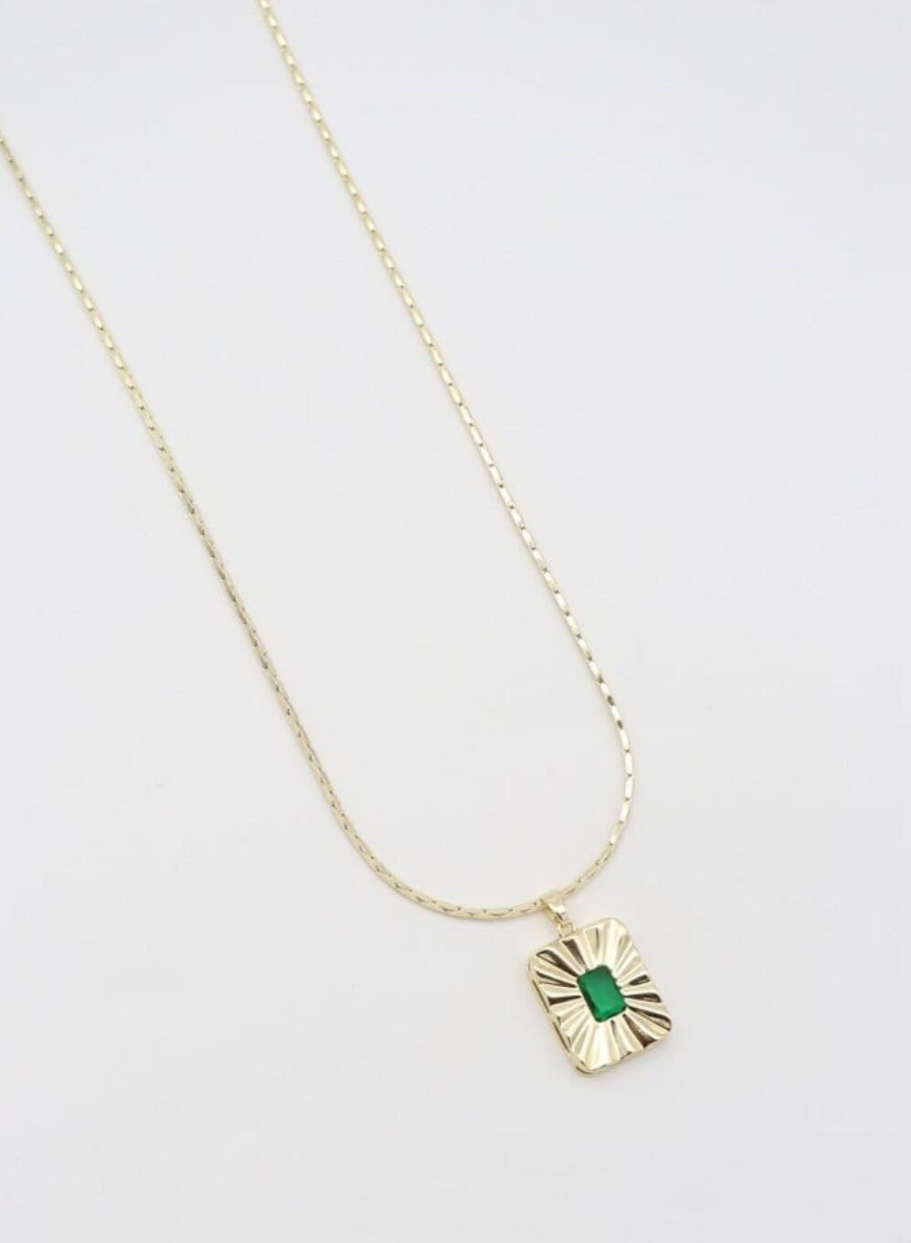 Jorvani Emerald Kolye