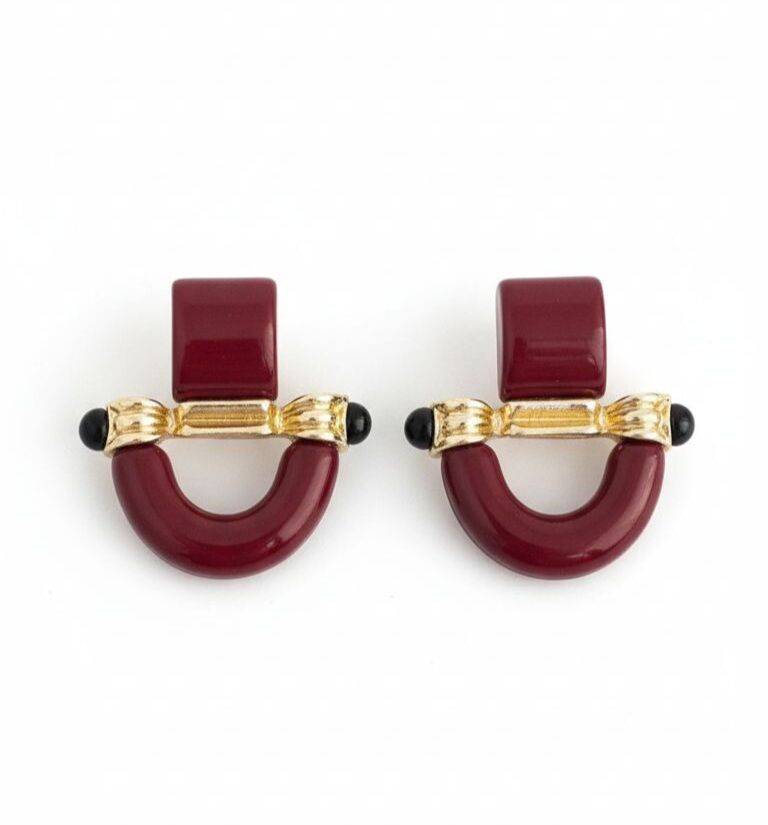 Jorvani İlvara Küpe