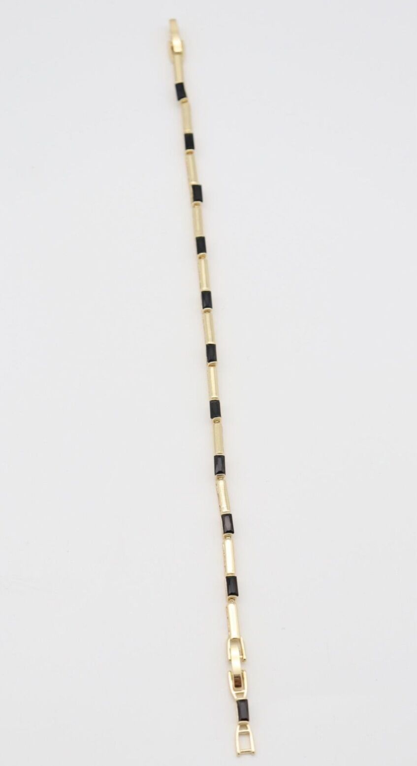 Jorvani Vail Bileklik