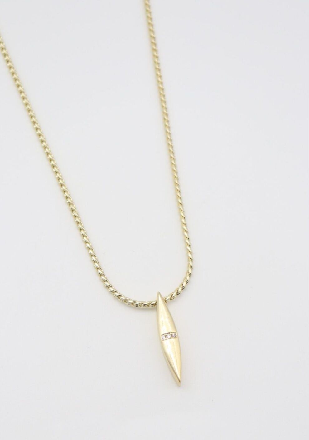 Jorvani Vector Kolye