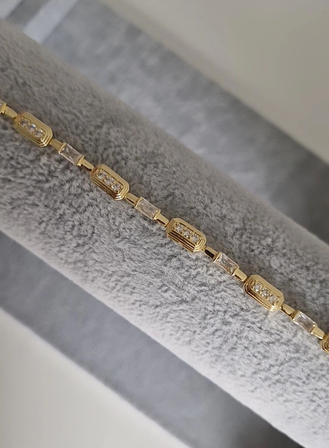 Jorvani Roundel Bileklik