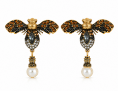 Queen Bee Işıltı Küpe